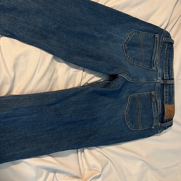 Lee Size 8 Mid Rise, Boot Cut Jeans - Picture 4 of 4